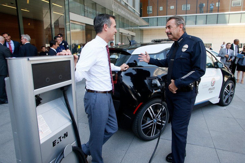 Illustration for article titled Toaster Oven Or LAPD?